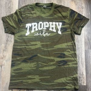 Trophy wife T.
